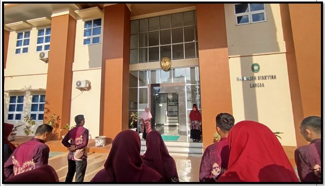 Kegiatan Jum’at Bersih Mahkamah Syar’iyah Langsa