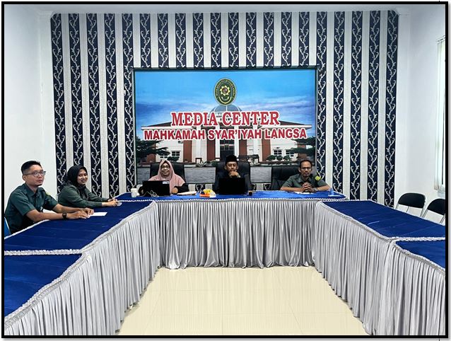 Briefing Pagi PTSP Oleh Kasubbag Umum dan Keuangan Mahkamah Syar`iyah Langsa