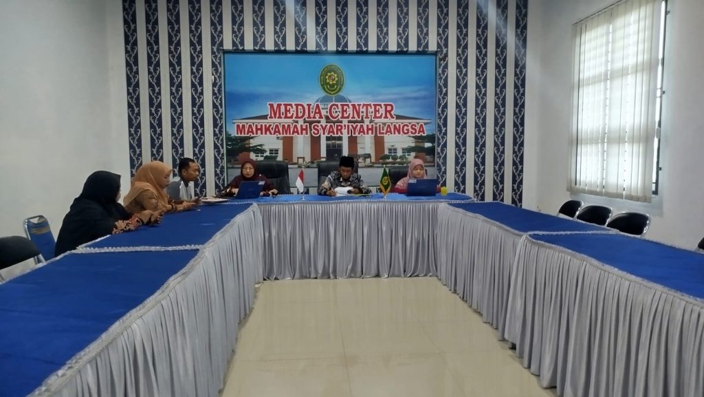 Bimbingan Teknis Kaum Rentan : Pedoman Mengadili Perkara Kaum Rentan Berhadapan Dengan Hukum Dalam Perkara Jinayat