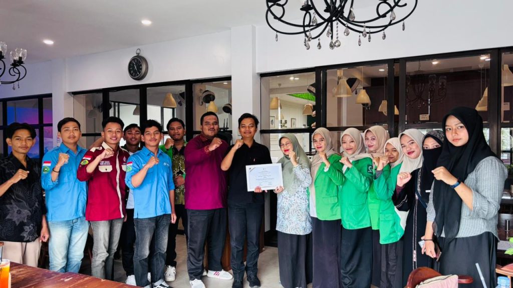 Panitera MS Langsa Menjadi Narasumber Pada Seminar Nasional di IAIN Langsa
