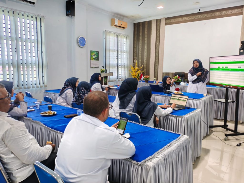 Mahkamah Syar'iyah Langsa Gelar Briefing Pagi PTSP, Tingkatkan Kualitas Layanan Penerimaan Perkara