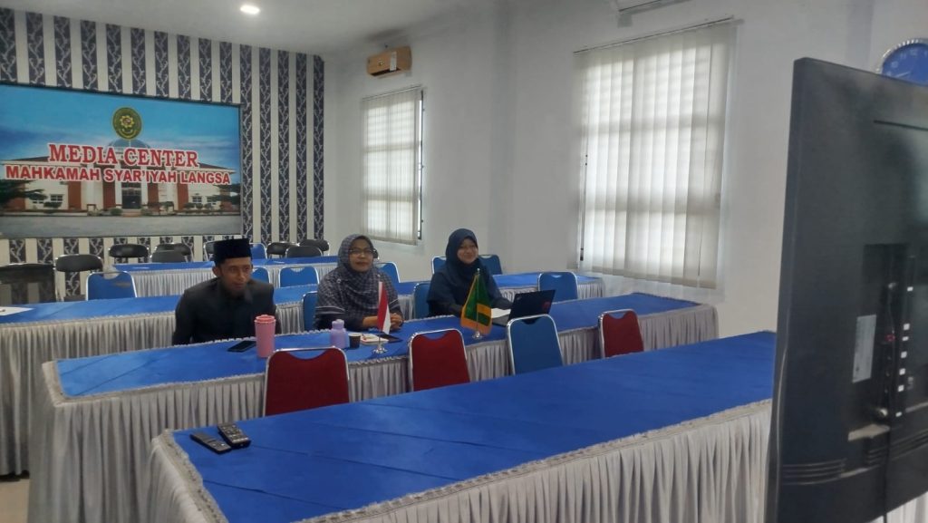 Ketua Mahkamah Syar'iyah Langsa Hadiri Rapat Paripurna Ke-4 Masa Persidangan I Tahun Sidang 2025