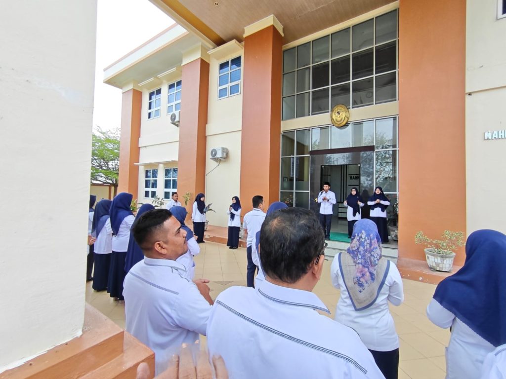 Hakim MS Langsa Pimpin Apel Jumat Sore: Tekankan Pentingnya Rehat dan Semangat Baru