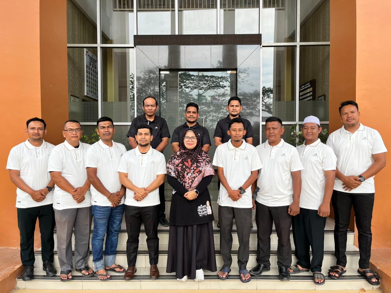 Siap Berlaga, Tim Aparatur MS Langsa Optimis Hadapi Turnamen Tenis Pantai Timur di Idi Sport Center