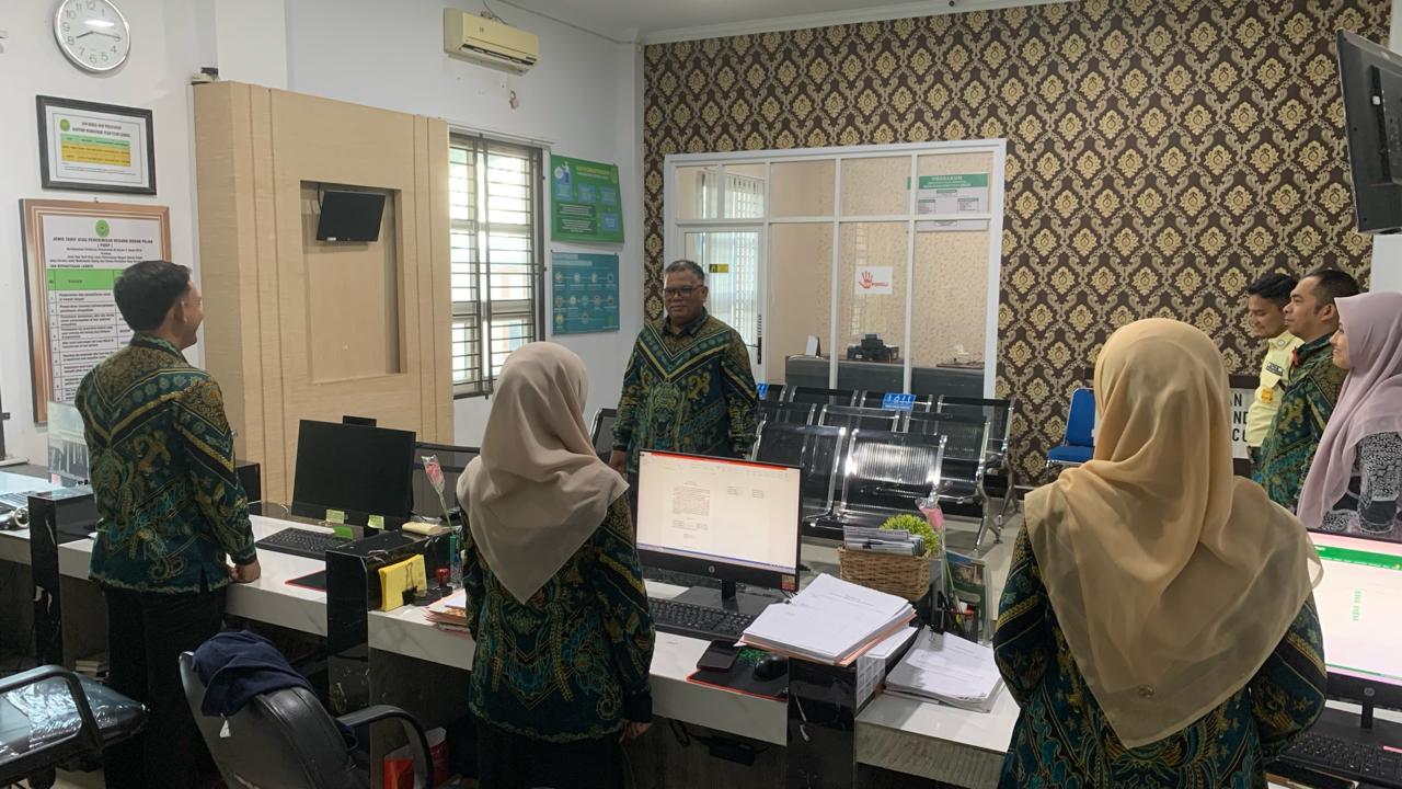 Tingkatkan Kualitas Layanan, Panitera Pengganti Pimpin Briefing Pagi di MS Langsa