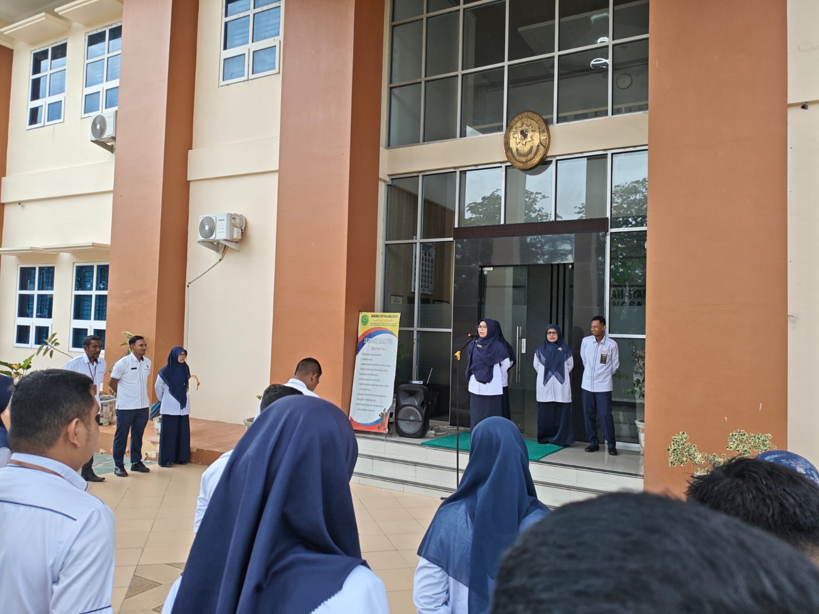 Tingkatkan Kedisiplinan dan Kinerja, Ketua MS Langsa Pimpin Apel Pagi Senin