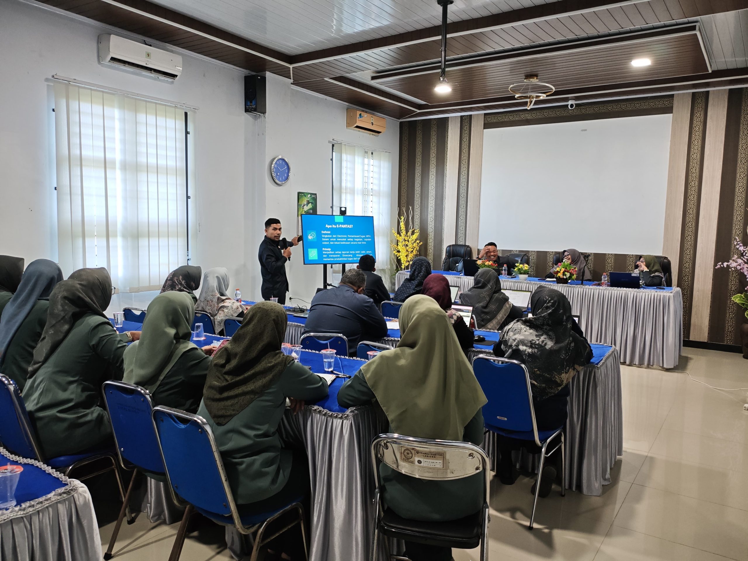 Tingkatkan Kinerja dan Disiplin, Mahkamah Syar'iyah Langsa Gelar Rapat Koordinasi Bulanan Periode Juni 2026