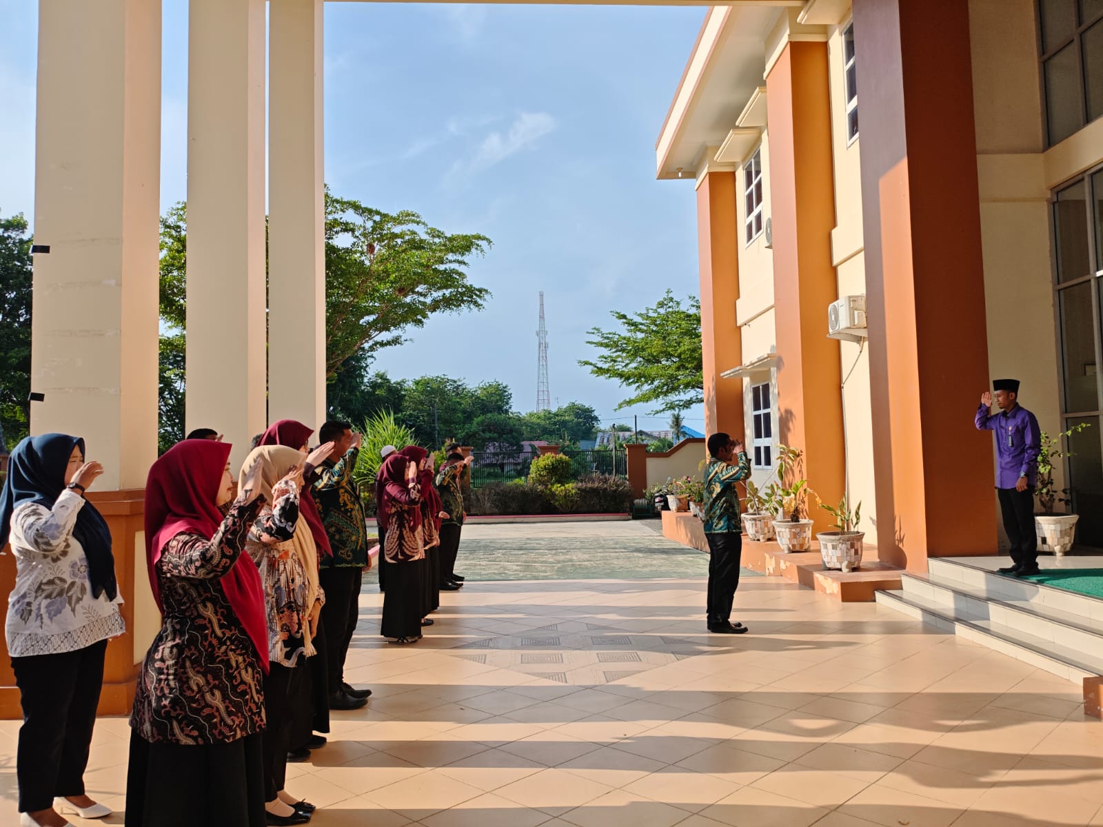 Pimpin Apel Sore, Hakim MS Langsa Apresiasi Kinerja dan Motivasi Pegawai untuk Tetap Solid