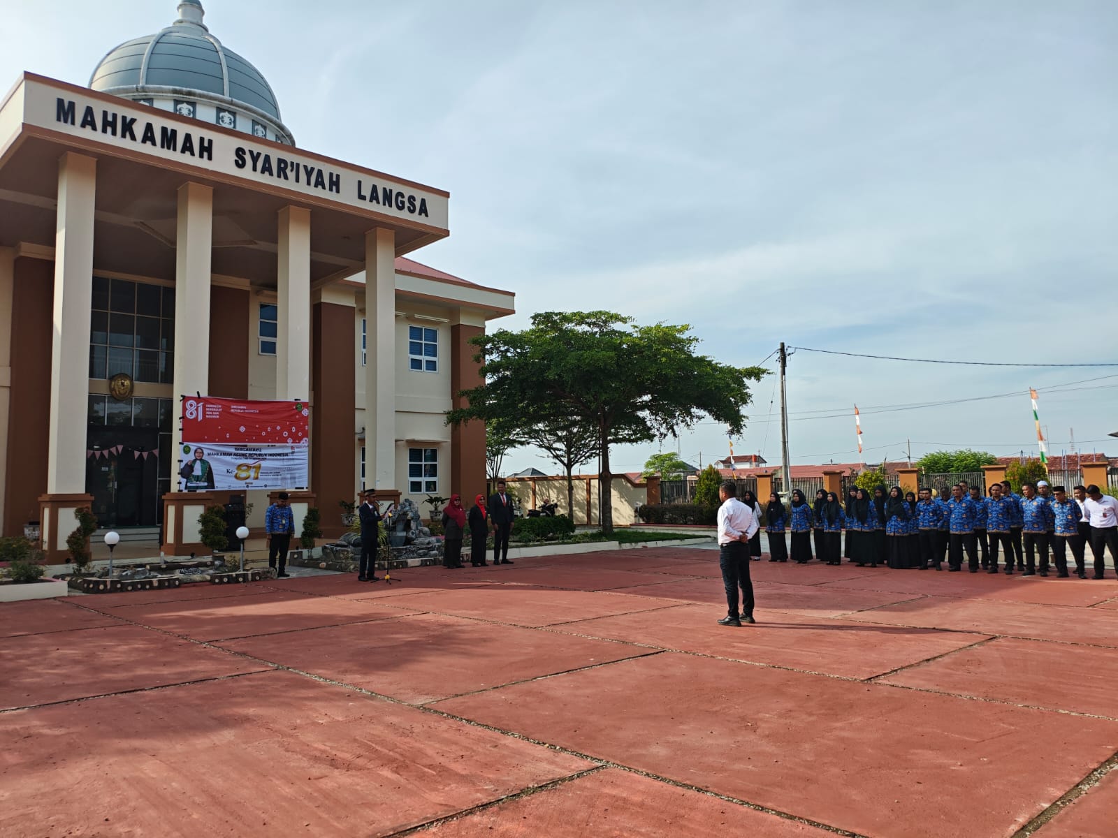 Sinergi Forkopimda, Ketua MS Langsa Hadiri Upacara HUT RI Ke-81 di Lapangan Merdeka