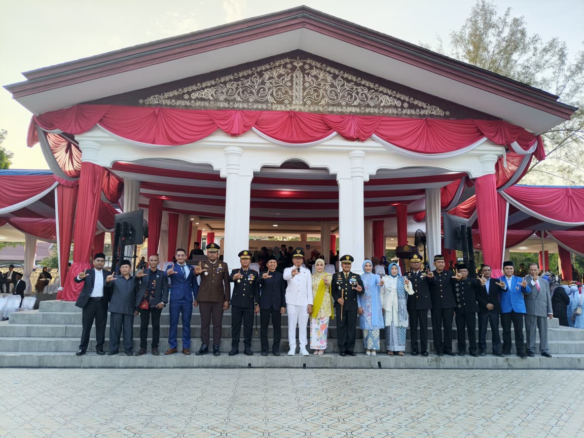 Momentum HUT RI, Ketua MS Langsa dan Unsur Forkopimda Berbagi Kebahagiaan di RSUD Langsa