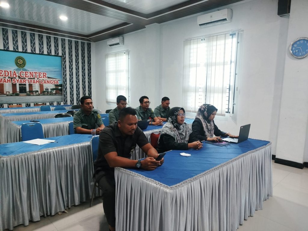 Hakim MS Langsa Pimpin Briefing Pagi, Tekankan Komitmen Pelayanan Prima bagi Masyarakat